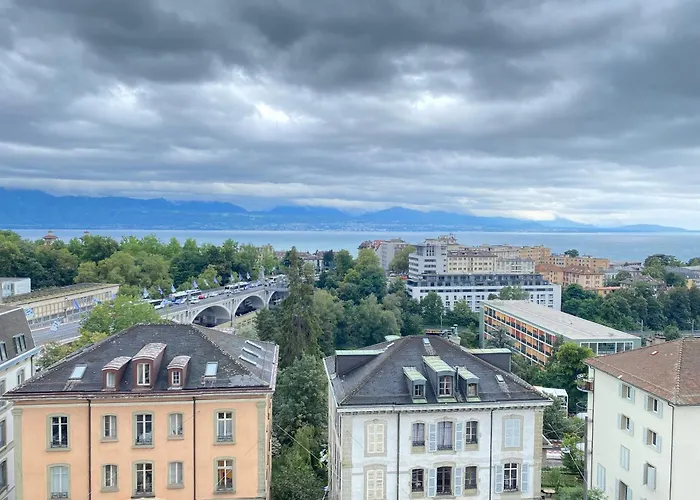 Apartment Centre A *